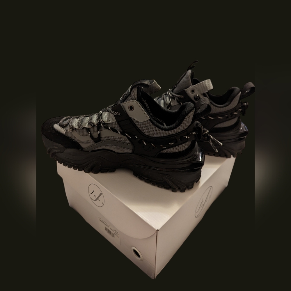 Javi Dominance Sneakers